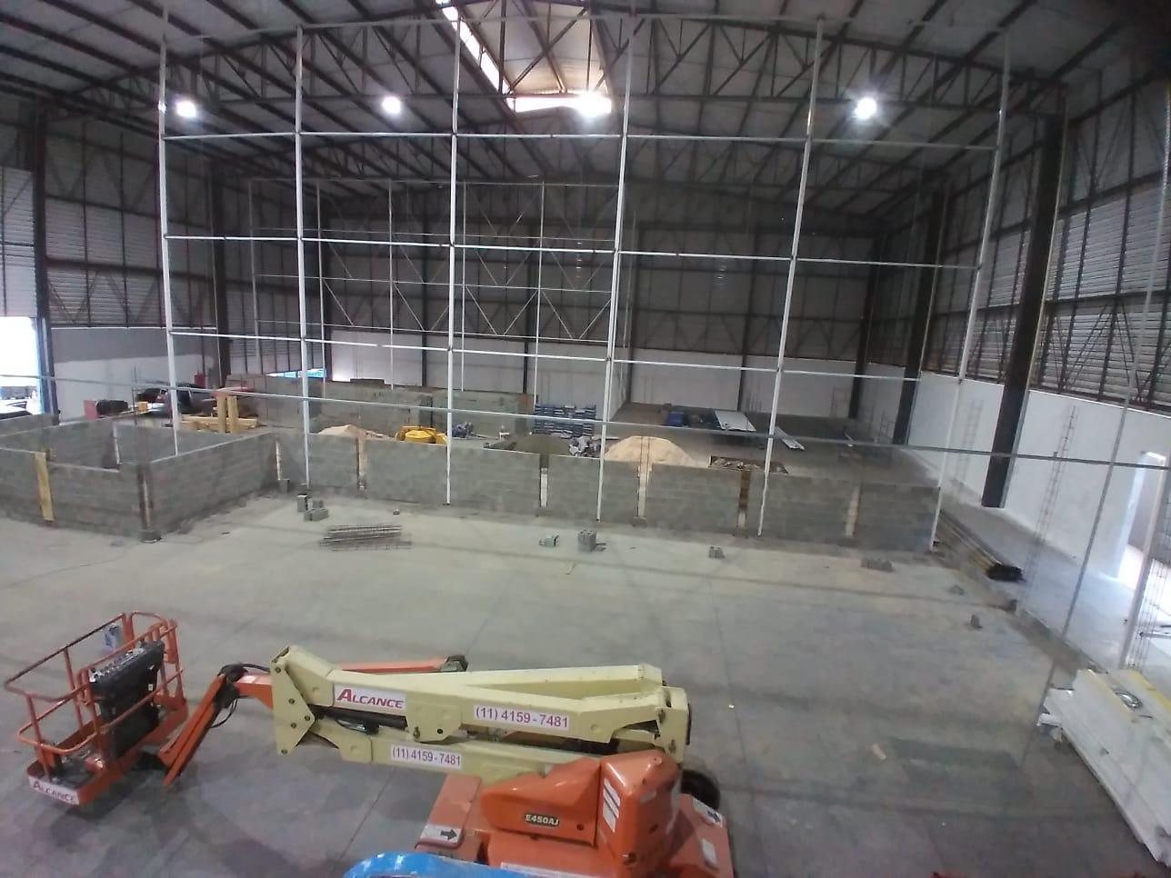 Obra em galpão industrial