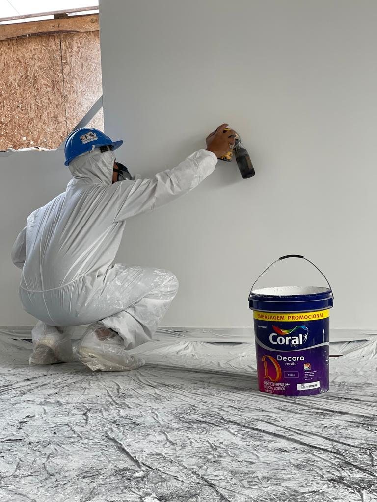 Pintura interna em reforma